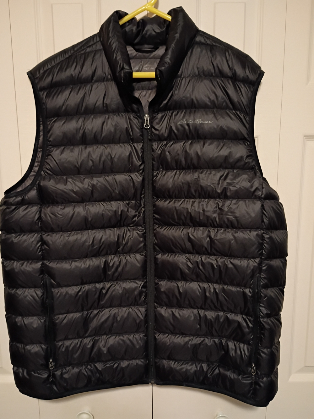 Eddie Bauer Men’s Black Quilted Packable Down Vest